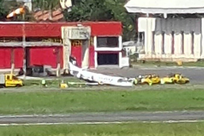 Avião de ex-parceiro de Marília Mendonça cai em uma vala no Aeroporto de Goiânia