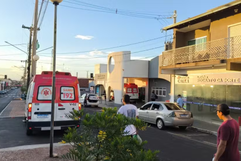 Motorista bêbado e com CNH suspensa capota carro e deixa enteada de 10 anos em estado grave