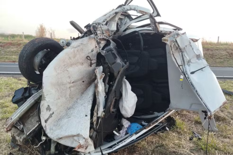 Homem morre após veículo capotar na SP-320 no interior de SP