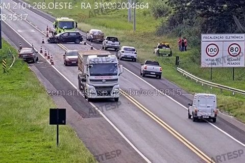 Motorista morre e outro fica ferido em colisão frontal em rodovia de Catanduva