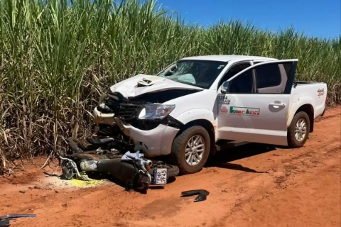 Colisão violenta em estrada rural deixa jovem em estado gravíssimo