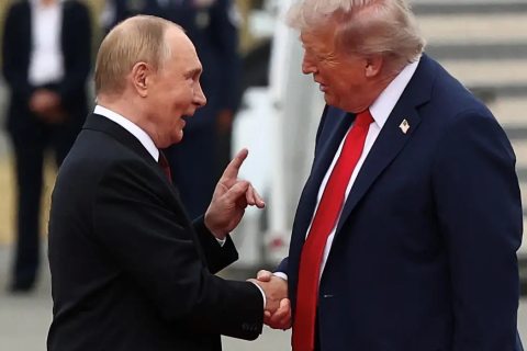 Trump e Putin encerram reunião sem acordo, mas com diálogo "produtivo"