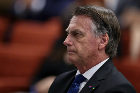 Jair Bolsonaro pede autorização definitiva para visitas familiares